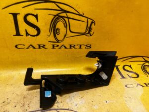 UCHWYT MOCOWANIE BAGAŻNIKA PRAWY TYŁ BMW SERIA 1 F40