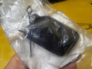 ZAŚLEPKA UCHA HOLOWNICZEGO ZDERZAKA TYŁ LEWY LEWA BMW X5 F15 NOWA OEM