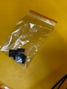 4 X KLIPS MOCOWANIE NAKŁADKI PROGU BMW X5 E70 X6 E71 Z3 NOWY OEM