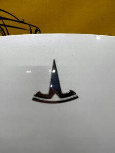 MASKA POKRYWA SILNIKA TESLA MODEL 3 2020 BIAŁA PERŁA ORYGINAŁ