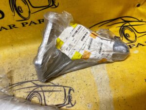 PODPORA ŁAPA WSPORNIK SILNIKA PRAWA PRAWY BMW E39 V8 535 540 540i NOWA OEM