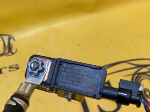 KLEMA AKUMULATORA MINUSOWA MINUS MERCEDES W257