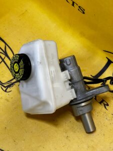 POMPA ZBIORNICZEK HAMULCOWY SERWA BMW F40 MINI F54