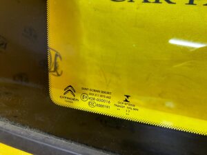 SZYBA KAROSERYJNA TYŁ LEWA LEWY CITROEN C4 GRAND PICASSO II 2017R