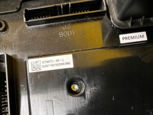 STEROWNIK MODUŁ NISKONAPIĘCIOWY NADWOZIA LEWY TESLA MODEL 3 PRZEDLIFT 2WD