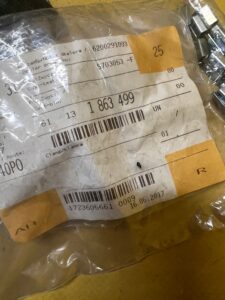 8 X MOCOWANIE LISTWY OZDOBNEJ DACHU BMW 3 E21 E30 5 E12 E28 7 E23 NOWE OEM