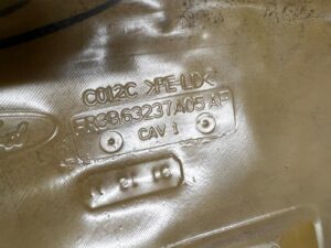 USZCZELKA OSŁONA PRZECIWBRYZGOWA DRZWI PRZÓD LEWY LEWA FORD MUSTANG VI