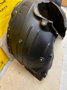 NADKOLE PRZEDNIE LEWY PRZÓD MAZDA MX30