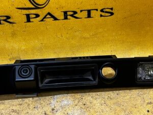 KAMERA COFANIA KLAMKA OTWIERANIA KLAPY BAGAŻNIKA AUDI A8 D4