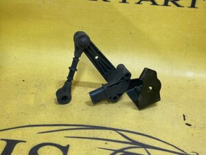 CZUJNIK POZIOMOWANIA PRAWY PRZÓD L462 DISCOVERY V