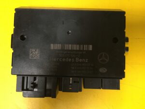 MODUŁ STEROWNIK HAKA HOLOWNICZEGO INFINITI Q30