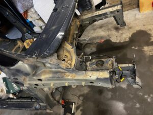 ĆWIARTKA PODŁUŻNICA SŁUPEK PRÓG PRAWY PRZÓD RENAULT CAPTUR I 1