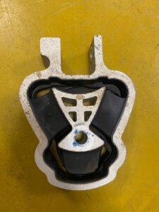 ŁAPA PODUSZKA SKRZYNI SILNIKA FORD S-MAX MK2