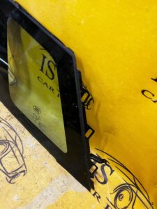 SZYBA KAROSERYJNA LEWA TYLNA BOCZNA BEZ GRZANIA RANGE ROVER EVOQUE L551