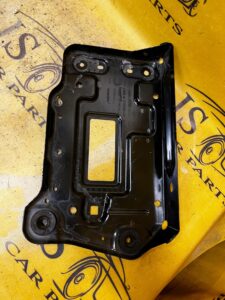 PODSTAWA AKUMULATORA MERCEDES W246 W117 W176 X156 W156