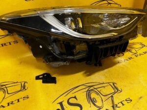 REFLEKTOR LAMPA PRZÓD PRZEDNIA PRAWY PRAWA INFINITI QX30 Q30