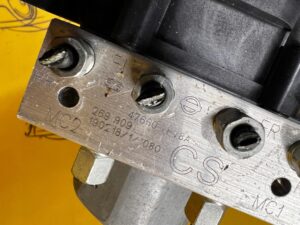 STEROWNIK POMPA ABS NISSAN X-TRAIL T32