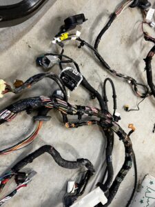 WIĄZKA PRZEWODÓW KABINY JEEP GRAND CHEEROKIE WK2 SRT 6.4