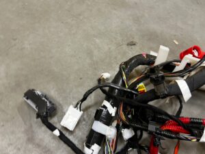 INSTALACJA ELEKTRYCZNA WIĄZKA GŁÓWNA WNĘTRZA PRAWA TESLA MODEL 3 PRZEDLIFT