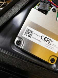 SZKLANY SŁUPEK OSŁONA SŁUPKA B KAMERA BOCZNA PRAWY TESLA MODEL 3 PRZEDLIFT