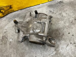 MOST DYFERENCJAŁ TYLNY TYŁ MERCEDES C-KLASA W206 2WD RWD 2.647