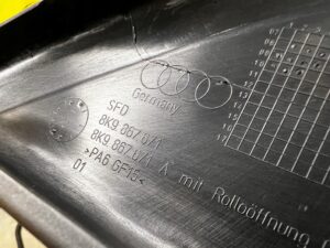 OSŁONA DRZWI RAMKA LISTWA TYŁ LEWY AUDI A4 B8 KOMBI