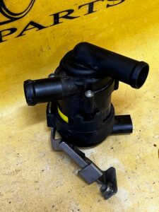 POMPA POMPKA WODY PORSCHE 991 911 GTS LIFT 3.0