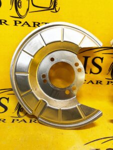 OSŁONA TARCZY HAMULCOWEJ LEWY TYŁ FORD KUGA MK3