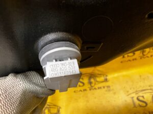 PRZEWÓD DOLOT POWIETRZA LEWY AUDI A8 D4 4H