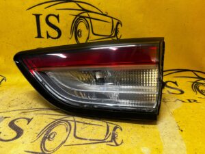 LAMPA PRAWY TYŁ W KLAPĘ FORD KUGA MK3