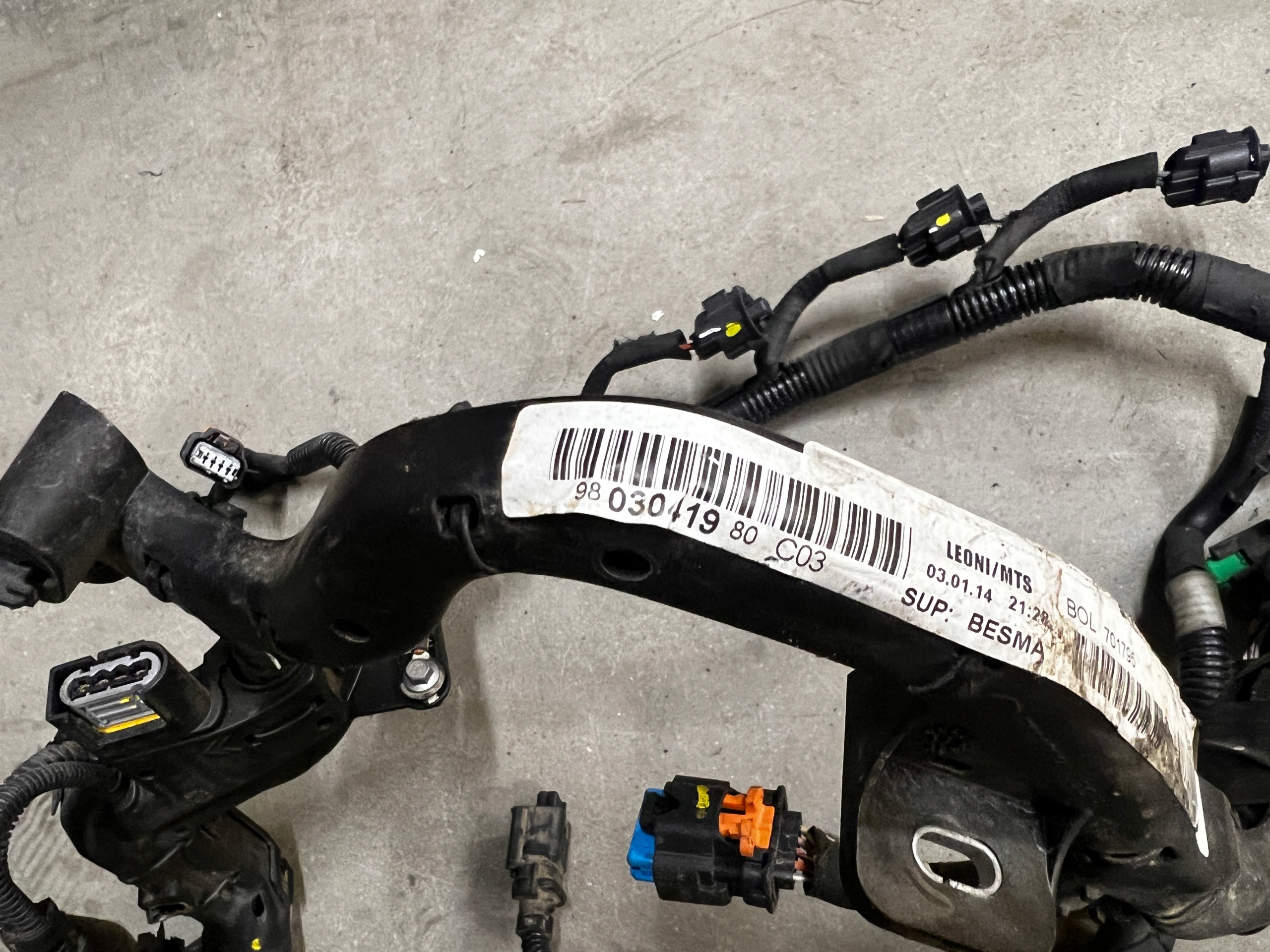 WIAZKA INSTALACJA OKABLOWANIE SILNIKA PEUGEOT CITROEN 1.6 E-HDI