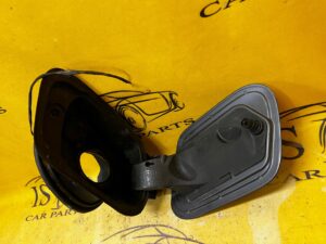 KLAPKA KLAPA WLEWU PALIWA BMW SERIA 1 F40