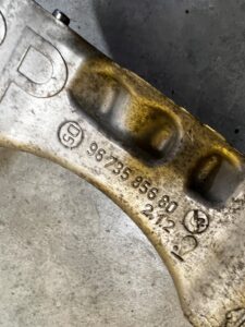 ŁAPA MOCOWANIE SILNIKA CITROEN PEUGEOT 1.6 THP