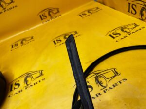 USZCZELKA LISTWA NA RANT DACHU DACHOWA PRAWA DACIA LODGY LIFT 2022R