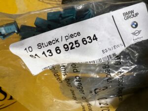 6 X WTYCZKA ZŁĄCZE KOŃCOWE OBUDOWA 2-BIEGUNOWA BMW MINI