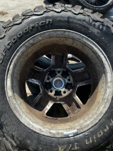 KOŁA FELGI OPONY TERENOWE JEEP GRAND CHEROKEE COMMANDER WRANGLER 265/65 R17