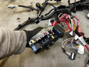 WIĄZKA INSTALACJA SILNIKA DACIA SANDERO III 1.0 TCE AUTOMAT