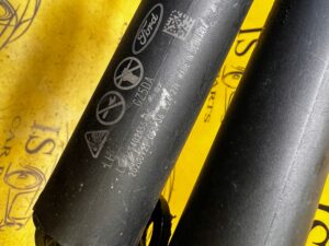 KOMPLET SIŁOWNIKI KLAPY LEWY PRAWY FORD KUGA MK3