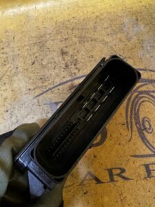 MODUŁ STEROWNIK HAMULCA RĘCZNEGO INFINITI Q30