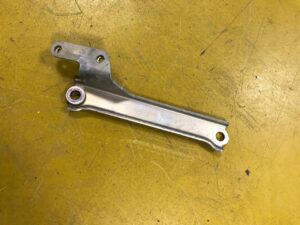 UCHWYT ŁAPA TURBINY TURBO MERCEDES INFINITI 2.2