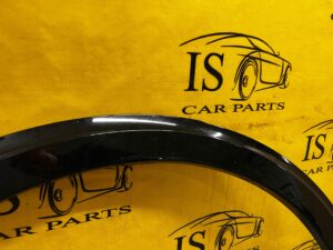 PRAWA LISTWA BŁOTNIKA SIERP TYŁ INFINITI Q30