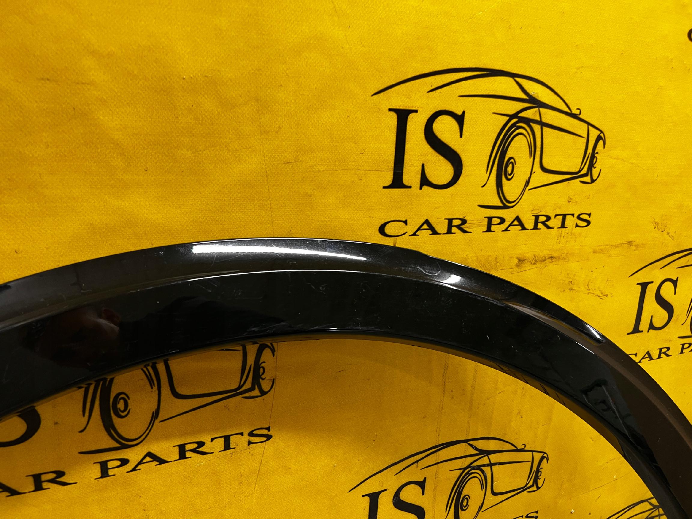 PRAWA LISTWA BŁOTNIKA SIERP TYŁ INFINITI Q30