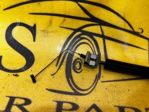 ZAMEK KLAPY BAGAŻNIKA BMW E92 M3 7840617