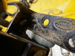 CZUJNIK POZIOMOWANIA ŚWIATEŁ TYŁ LEWY RANGE ROVER VELAR L560