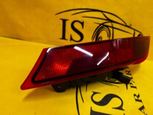 LAMPA PRZECIWMGIELNA ODBLASK TYŁ LEWY LAND ROVER DISCOVERY 5 V L462