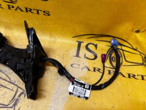 WSPORNIK STELAŻ LUSTERKA LUSTERKO ZEWNĘTRZNE PRAWE TESLA MODEL 3 PRZEDLIFT