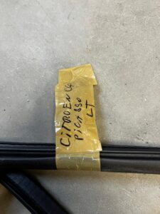 USZCZELKA DRZWI TYŁ TYLNYCH LEWA PRAWA CITROEN C4 GRAND PICASSO II EU