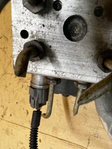 POMPA HAMULCOWA ABS CHEVROLET CORVETTE C5 97-04