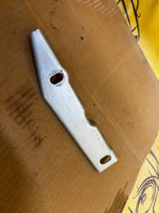 WSPORNIK MOCOWANIE RELINGÓW PORSCHE CAYENNE II 7P5 LIFT 92A