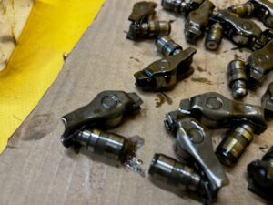 16 X DŹWIGIENKI ZAWORÓW ZAWOROWE CITROEN PEUGEOT 1.6 THP 5G01 10FJCC